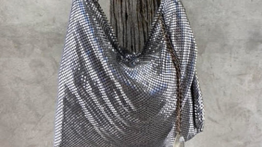 Laura B And The Glow Mesh Revival