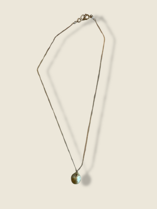 South Sea Pearl on Fine 9k Gold Chain - Hearth Co