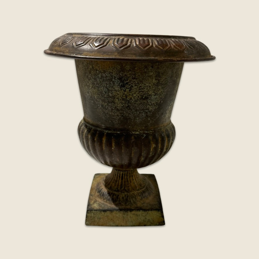 Vintage Urn - Hearth Co