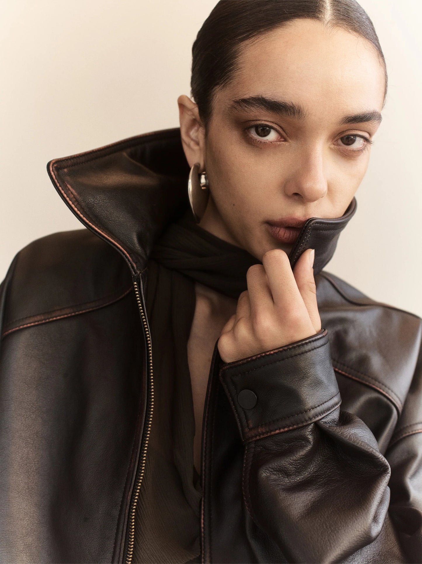 Hektor Cowhide Leather Bomber - Hearth Co