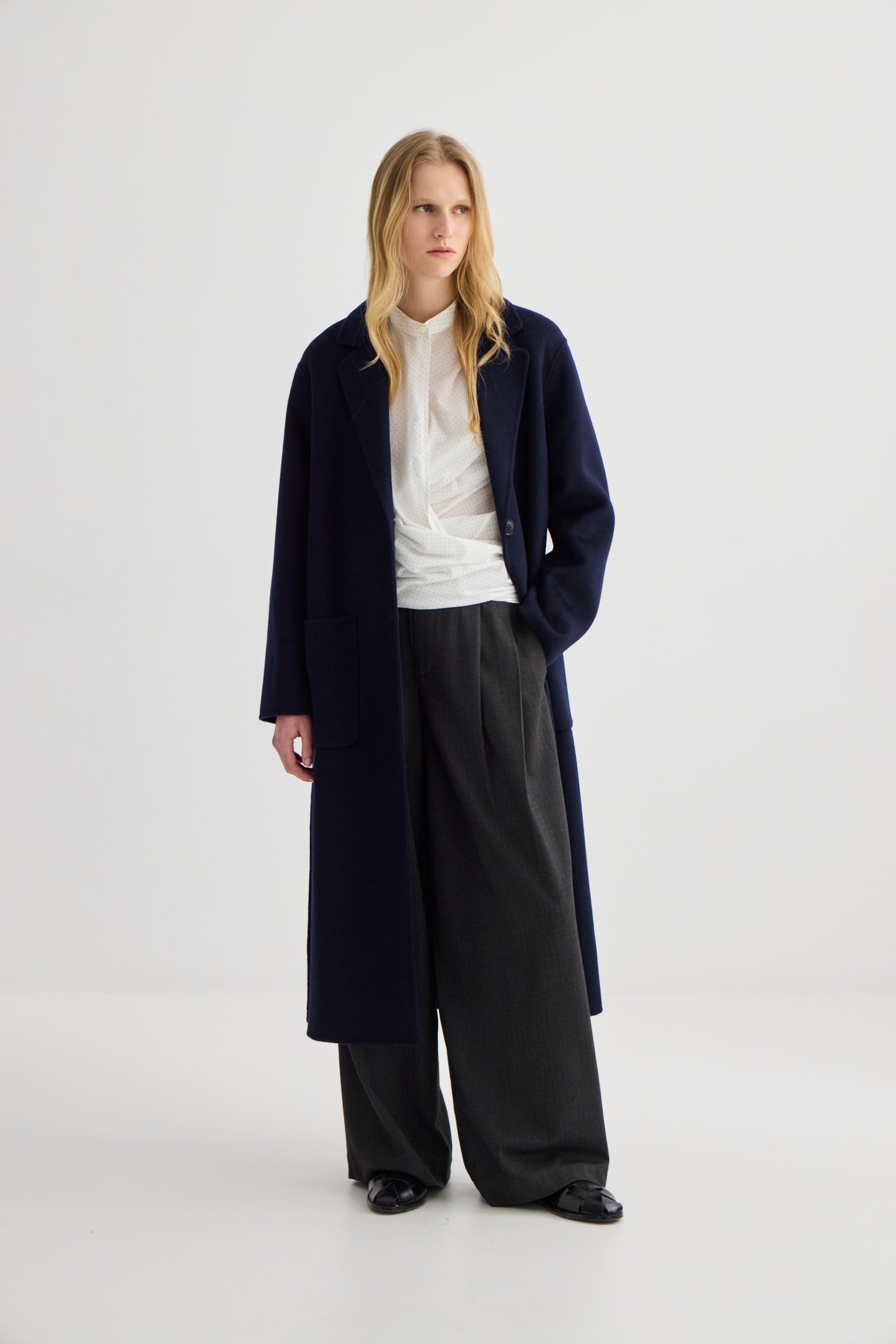 Laing Wide Leg Pleat Front Trouser - Graphite - Hearth Co