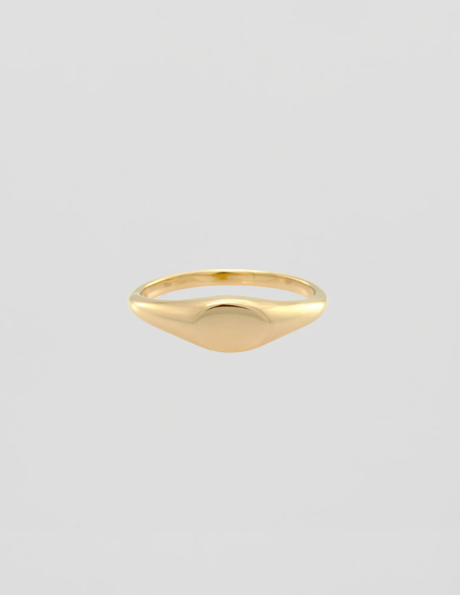 Fine Signet Ring - Gold