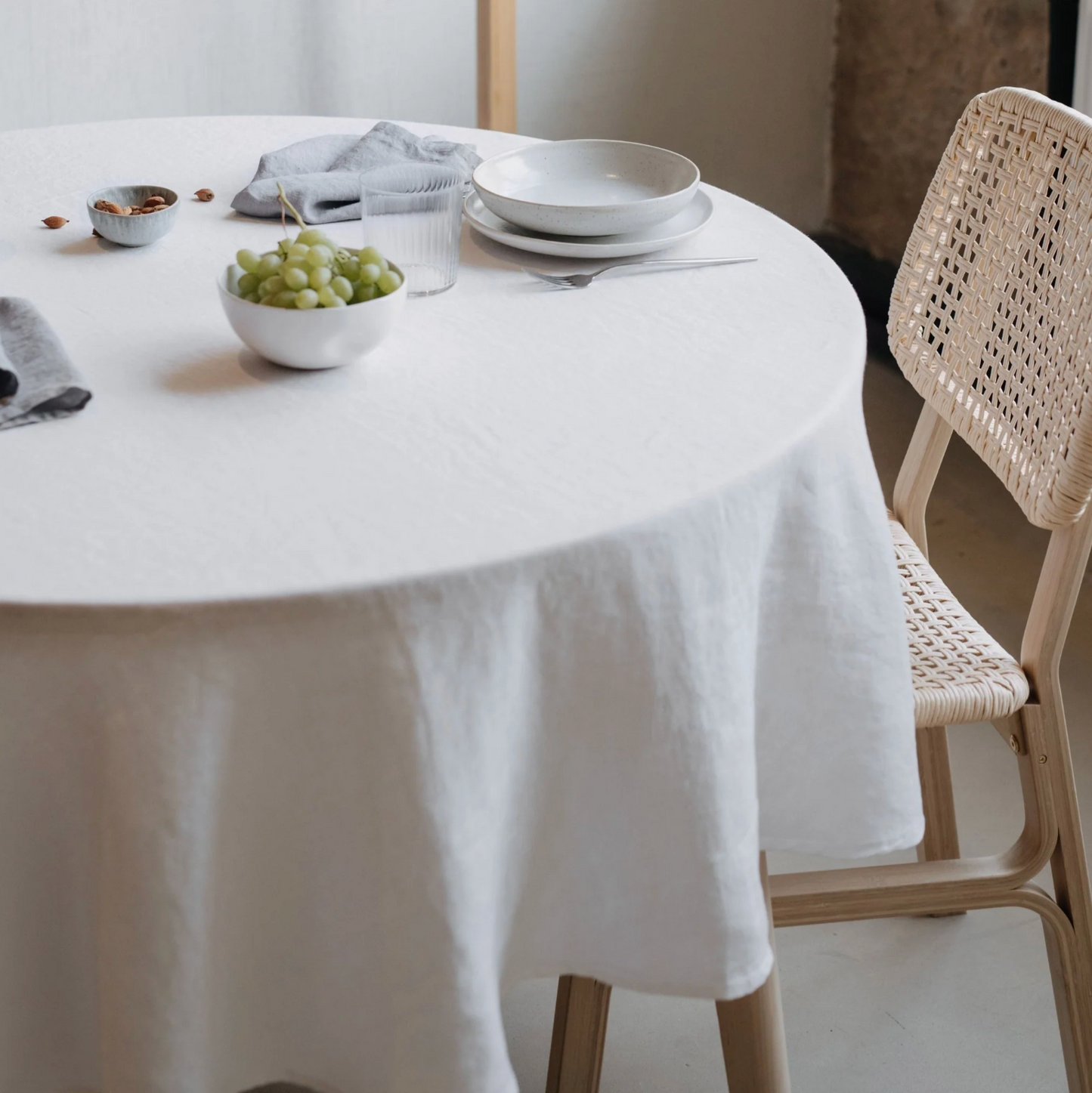 Lightweight Linen Round Tablecloth - 180cm - Hearth Co