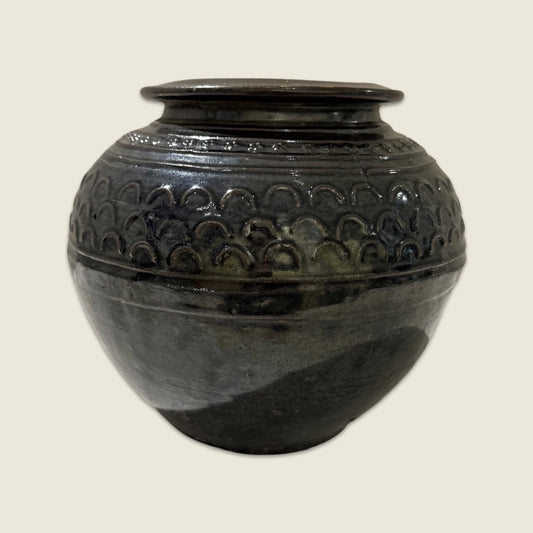 Chinese Scalloped Pot - Hearth Co
