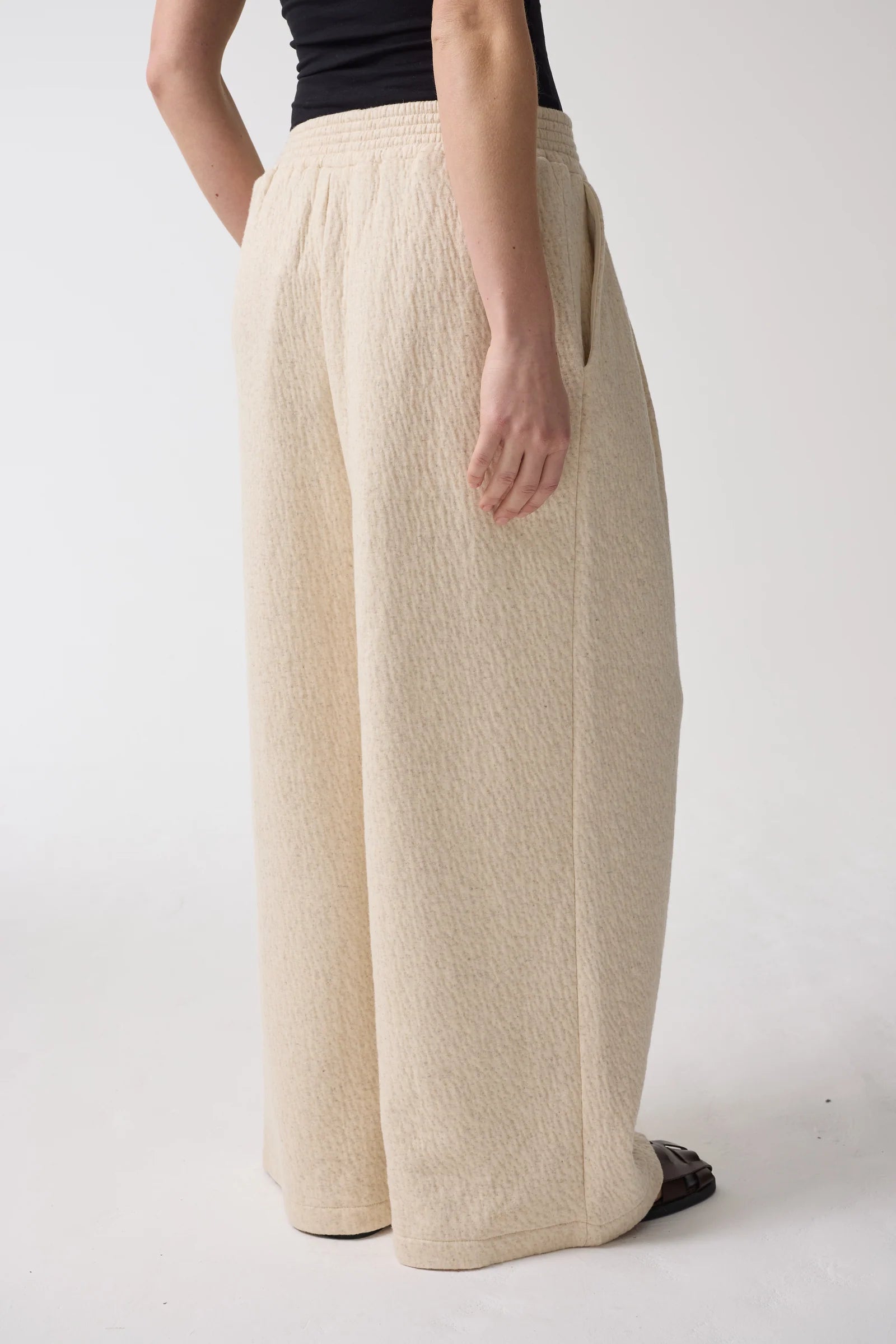 Savane Pleated Track Pant - Sand - Hearth Co