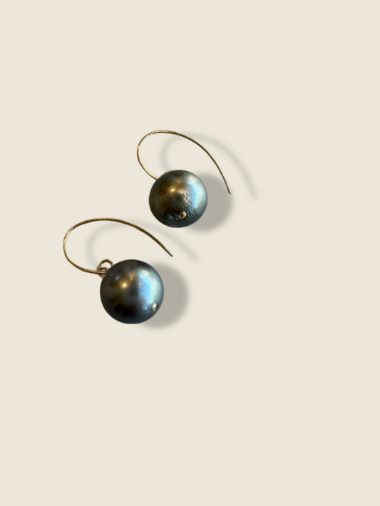 Tahitian Pearl Earrings - Pale - Hearth Co