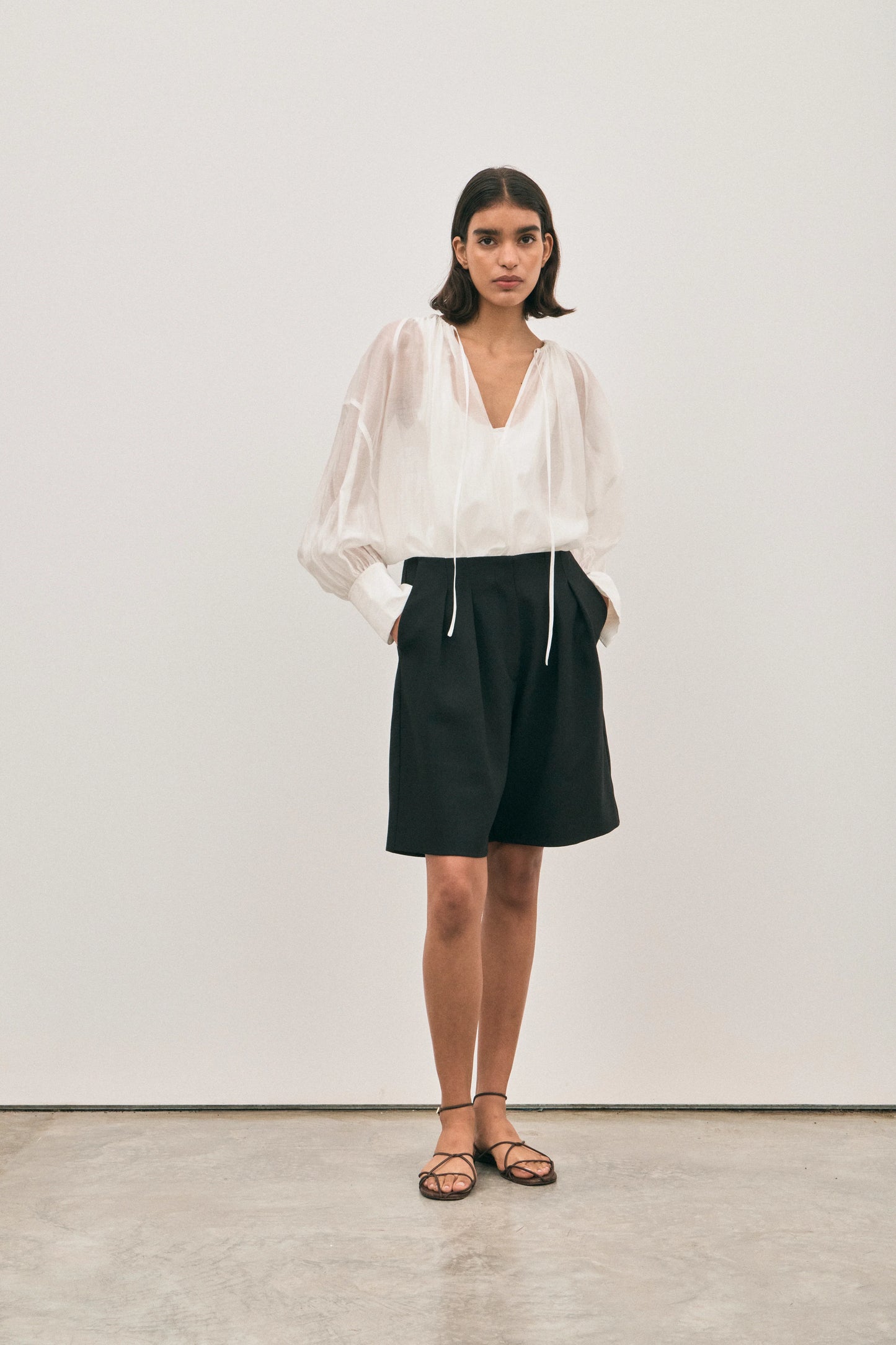 Lottie Shorts - Noir - Hearth Co