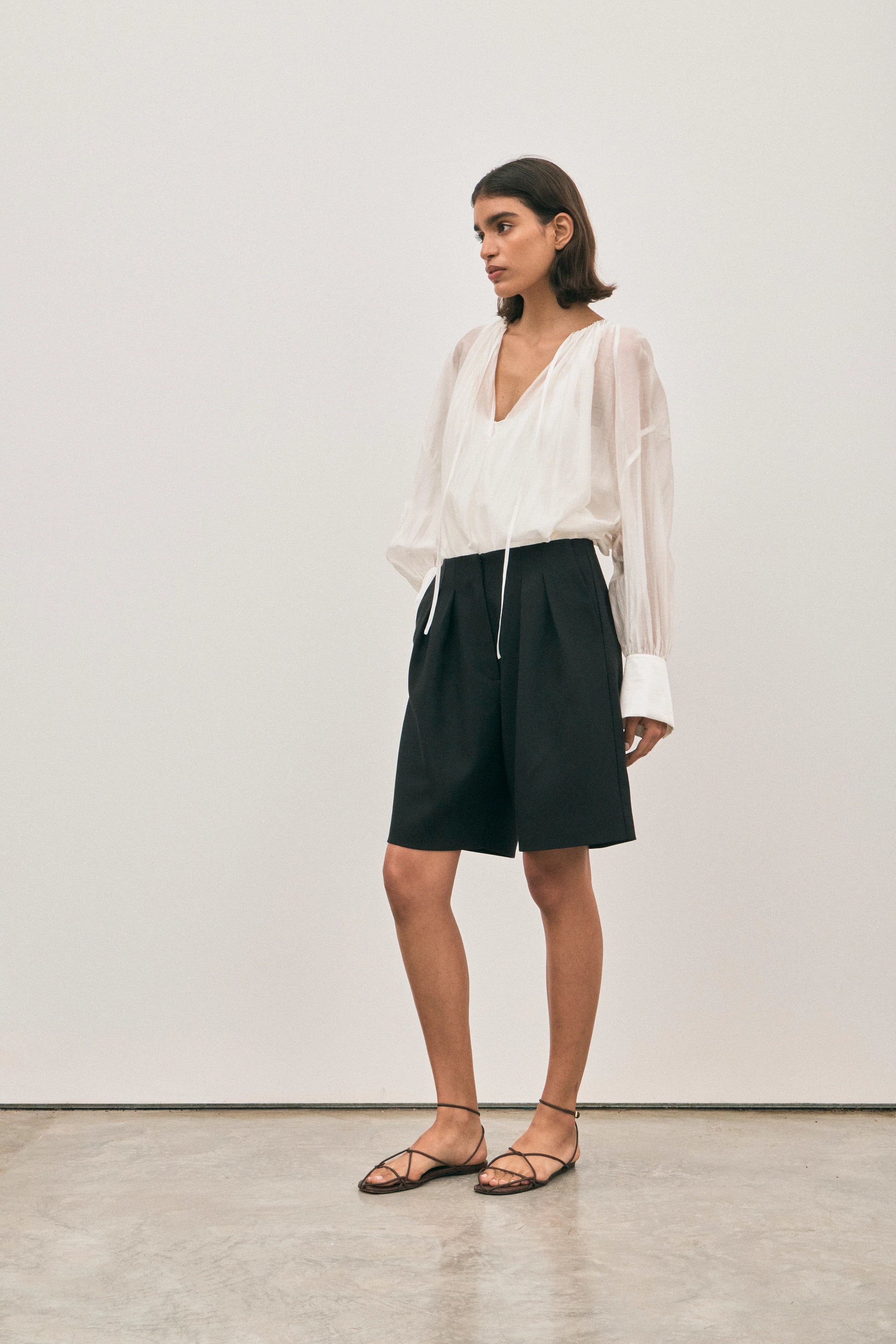 Lottie Shorts - Noir - Hearth Co
