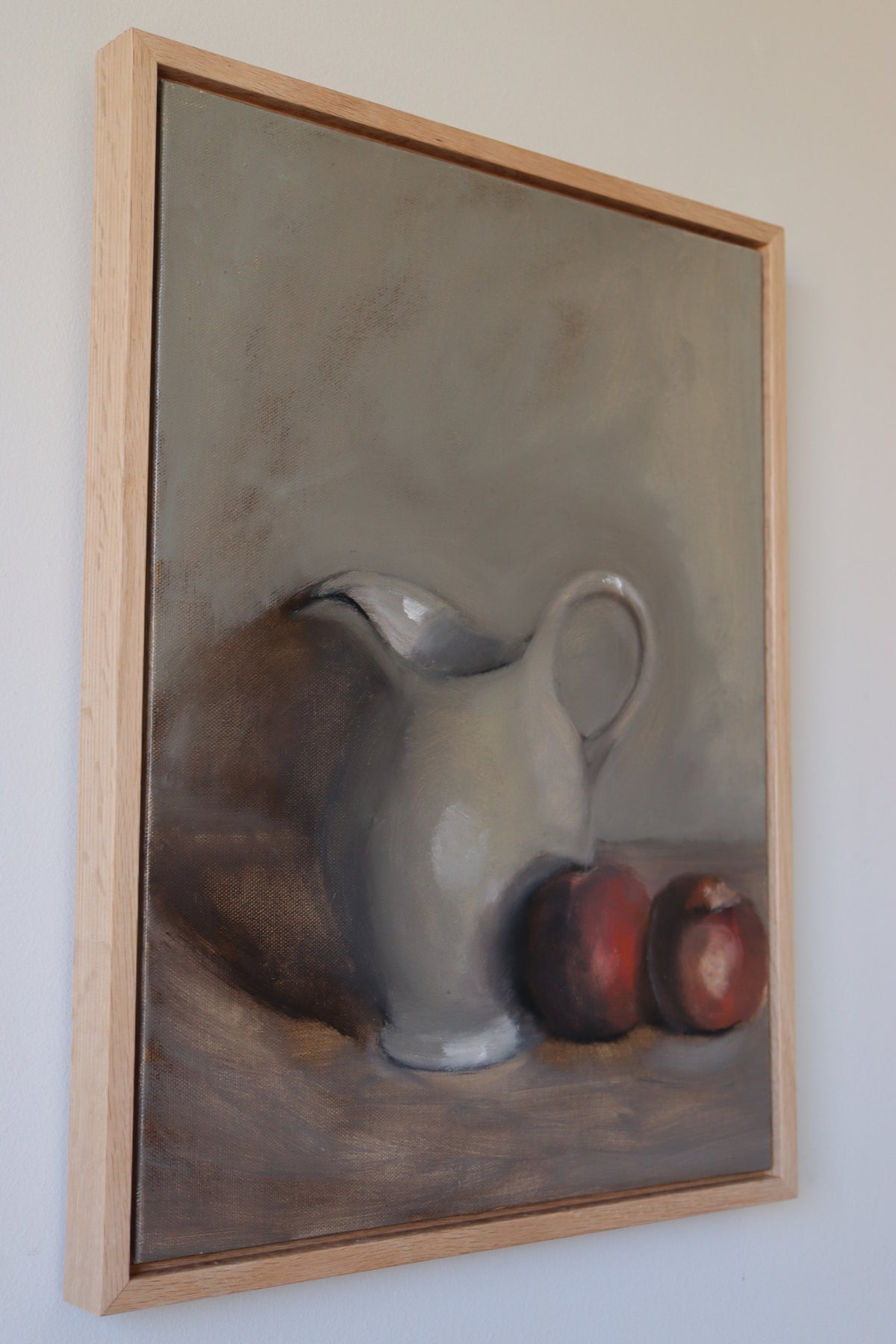 Jessica Olpp - Nature morte au pichet et aux pommes - Hearth Co