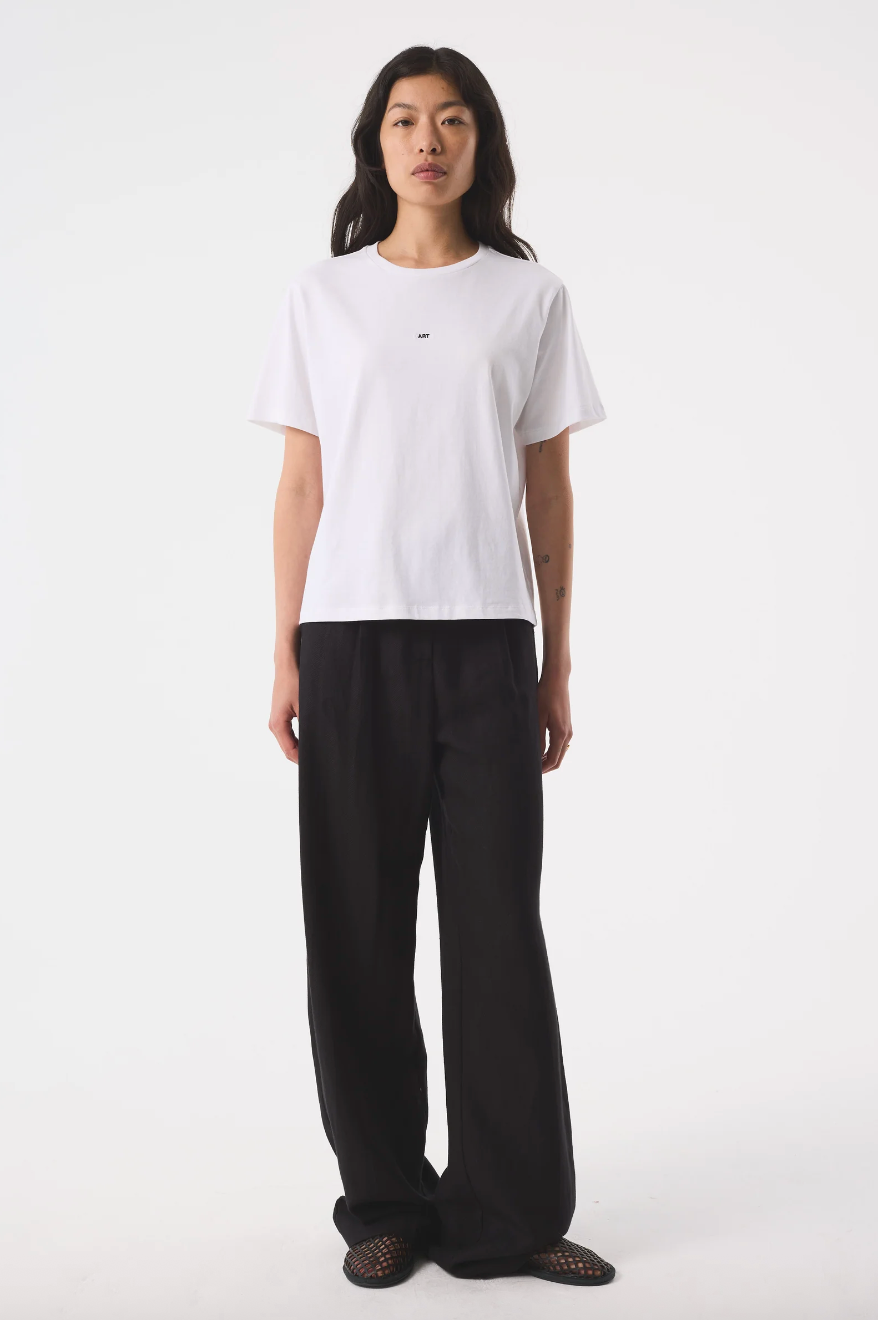 Adria 'Earth' White T-shirt - Hearth Co