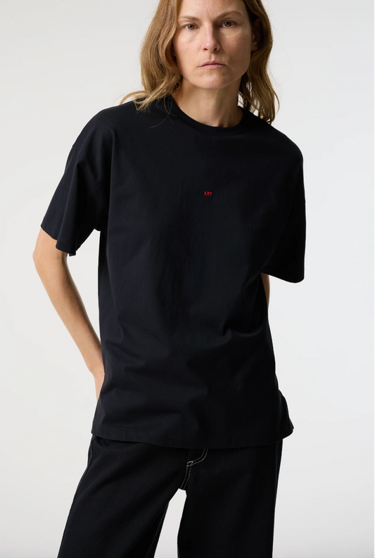 Lucy 'Heart' Black T-Shirt - Hearth Co