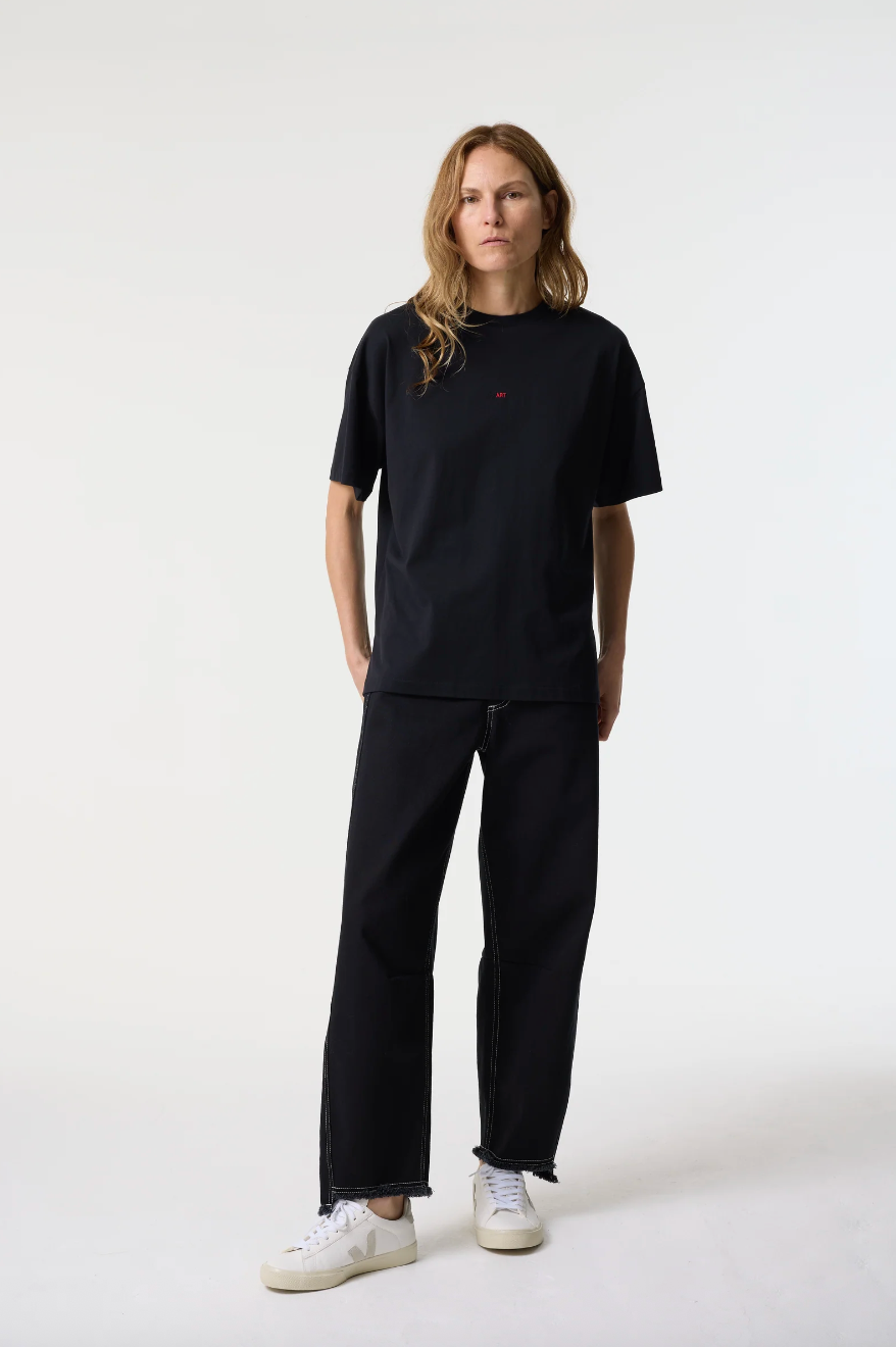 Lucy 'Heart' Black T-Shirt - Hearth Co