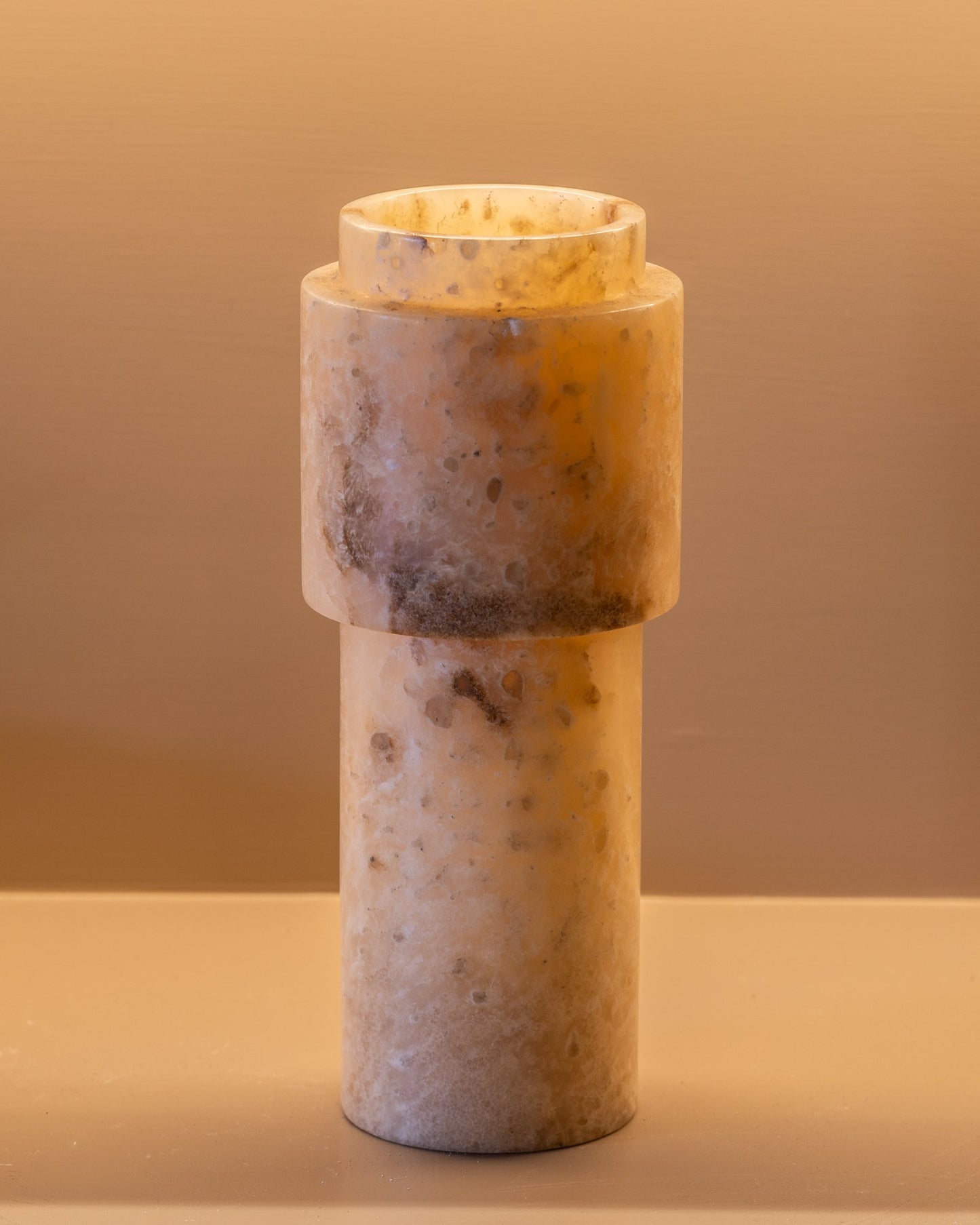 Tally Vase Granite Putih - Hearth Co